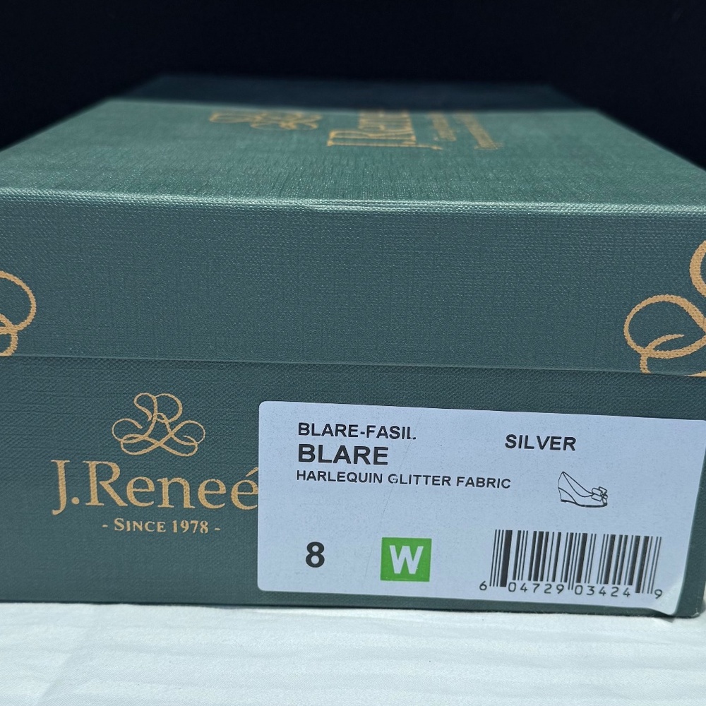 J. Renee Blare Harlequin Glitter Shoes, size 8w, silver, never been worn